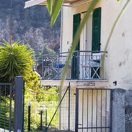 Mini Ca Del Borgo Apartment Finale Ligure Exterior photo